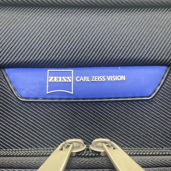 Zeiss Black Fabric With Telescoping Handle Rolling Travel Carry-On Luggage - Picture 6 of 10